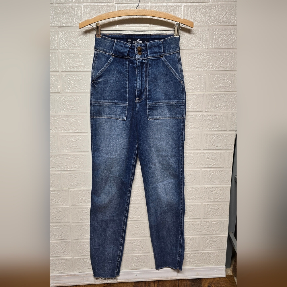 Hollister High Rise Blue Mom Blue Jeans - Picture 1 of 8